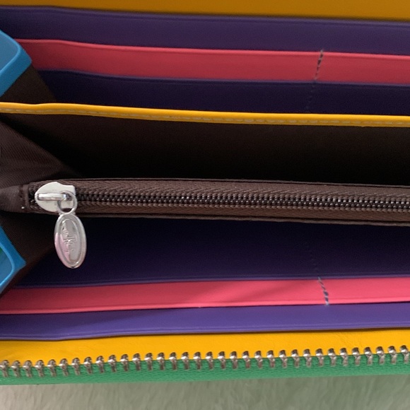 J&C Wallet - Picture 12 of 16